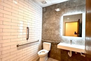 NARU - BATHROOM